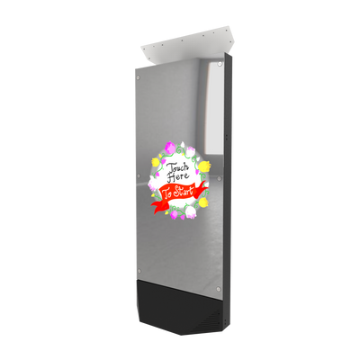 Foto Master Mirror X Booth with its tall all-mirror front