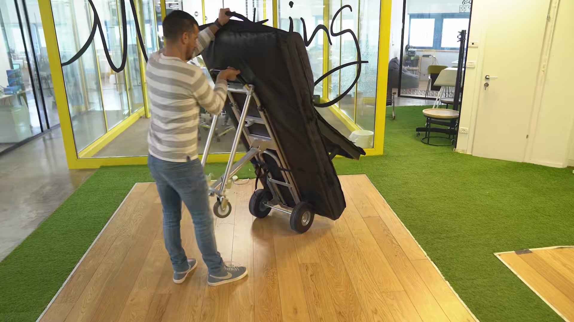 Mirror Air Booth: Setup Demonstration