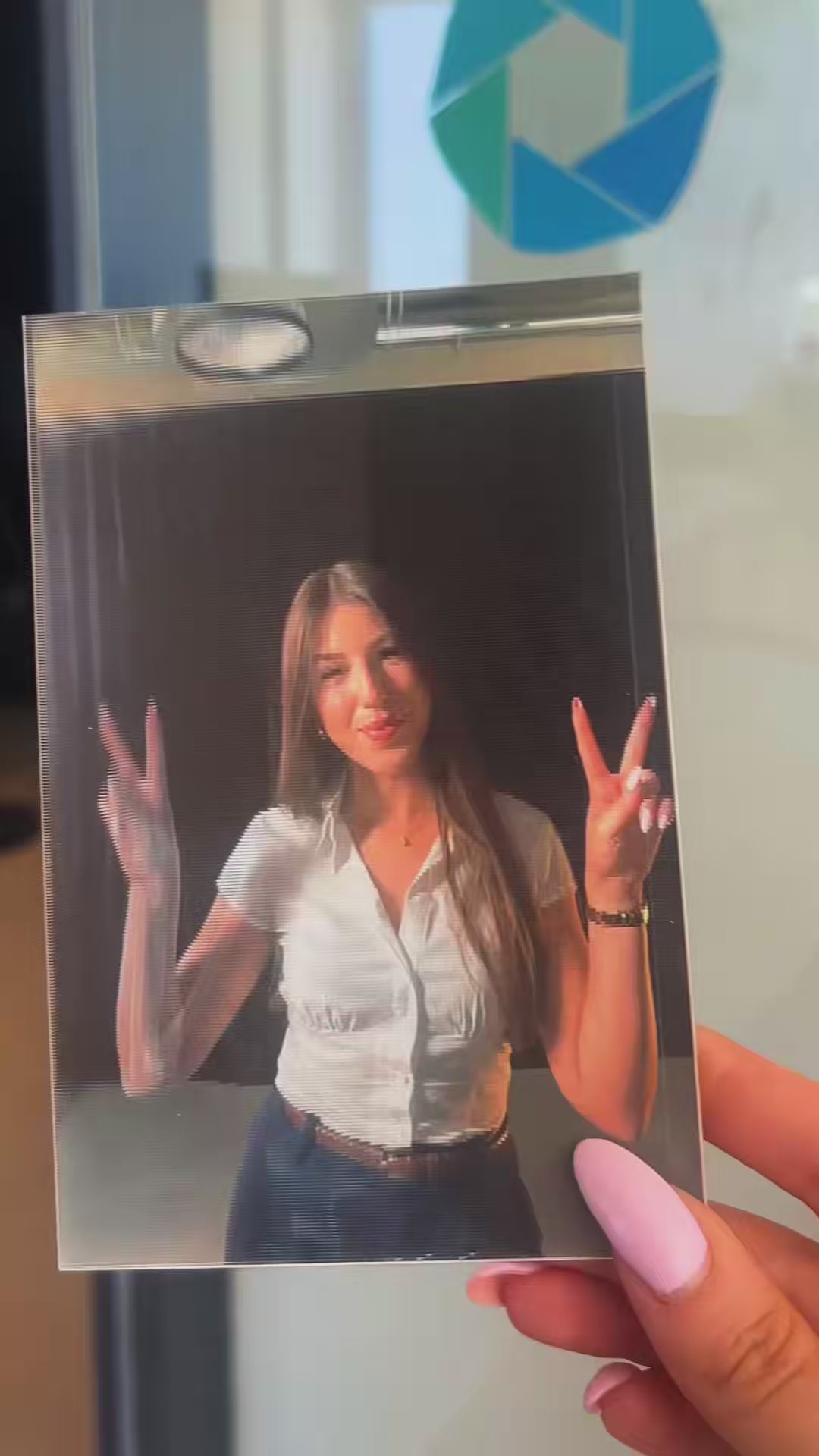 Lenticular