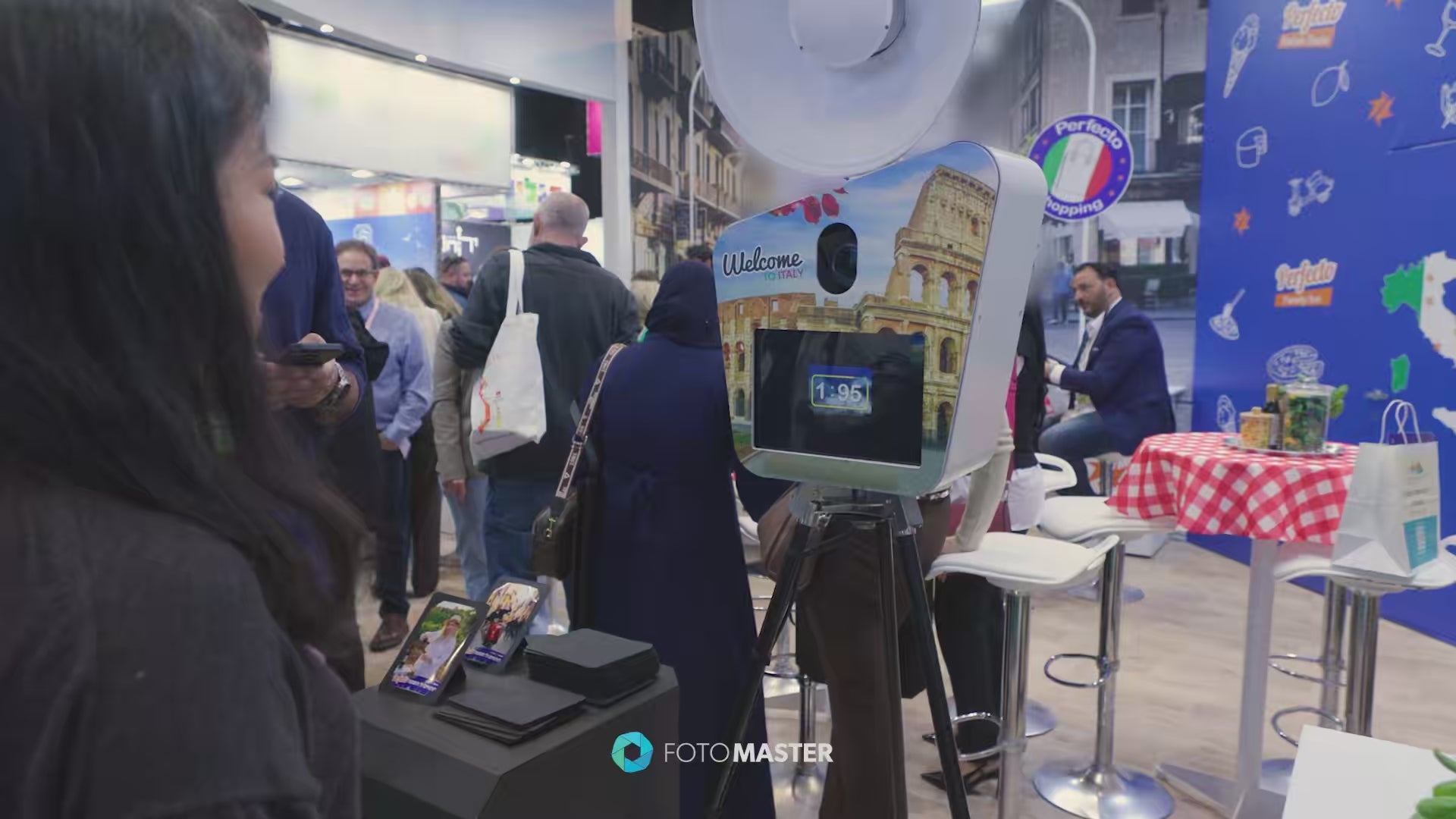 Retro Photo Booth at Events: AI Experience at a Global Airline Event