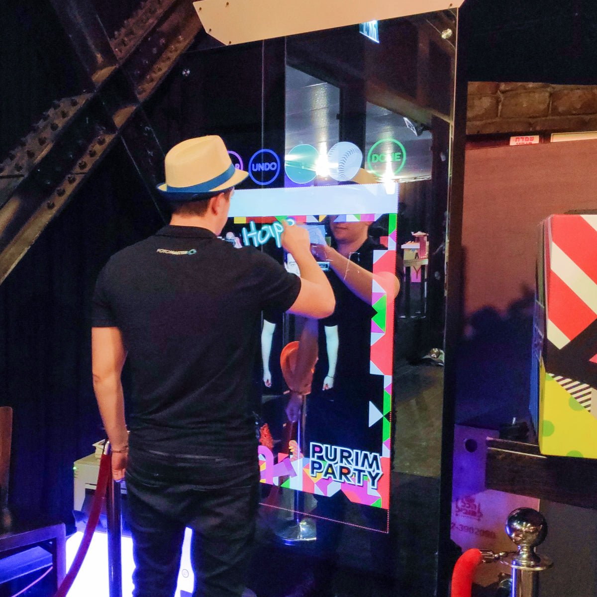 Tower Mirror Booth